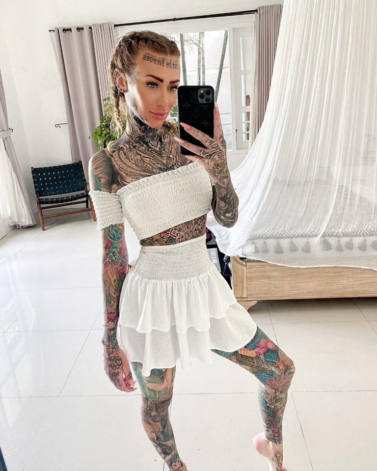 The Most Tattooed Woman In Britain Painted Over Half Of Her Tattoos And
